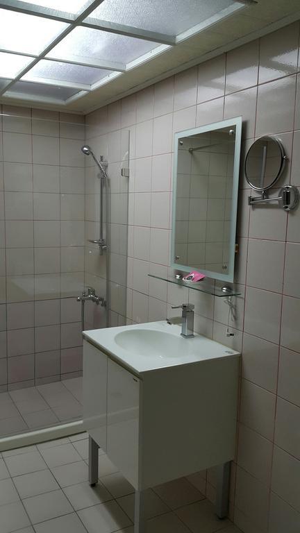 Mei Hua Hotel Kaohsiung Dış mekan fotoğraf