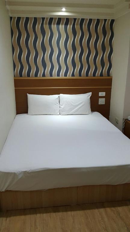 Mei Hua Hotel Kaohsiung Dış mekan fotoğraf