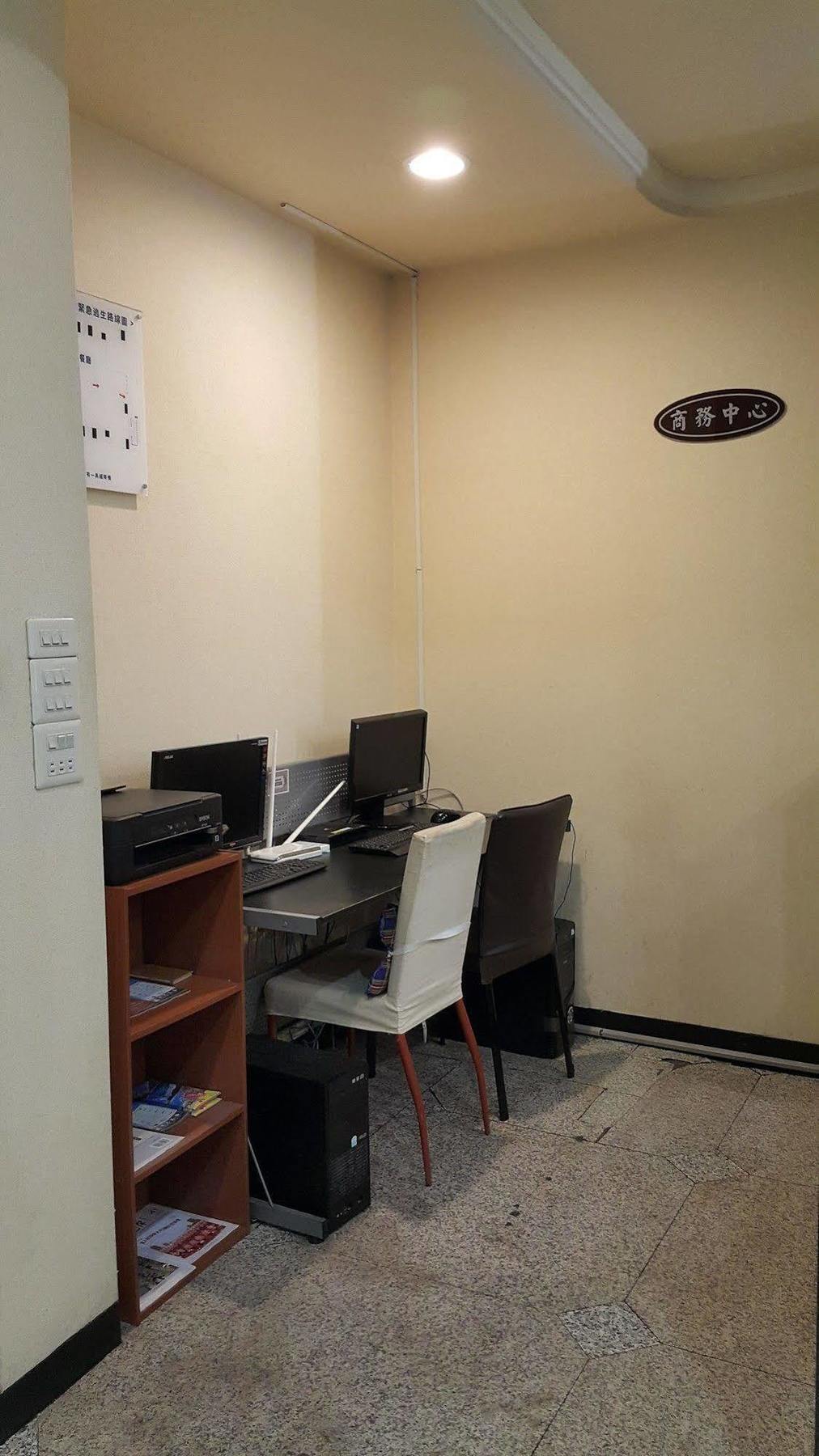 Mei Hua Hotel Kaohsiung Dış mekan fotoğraf