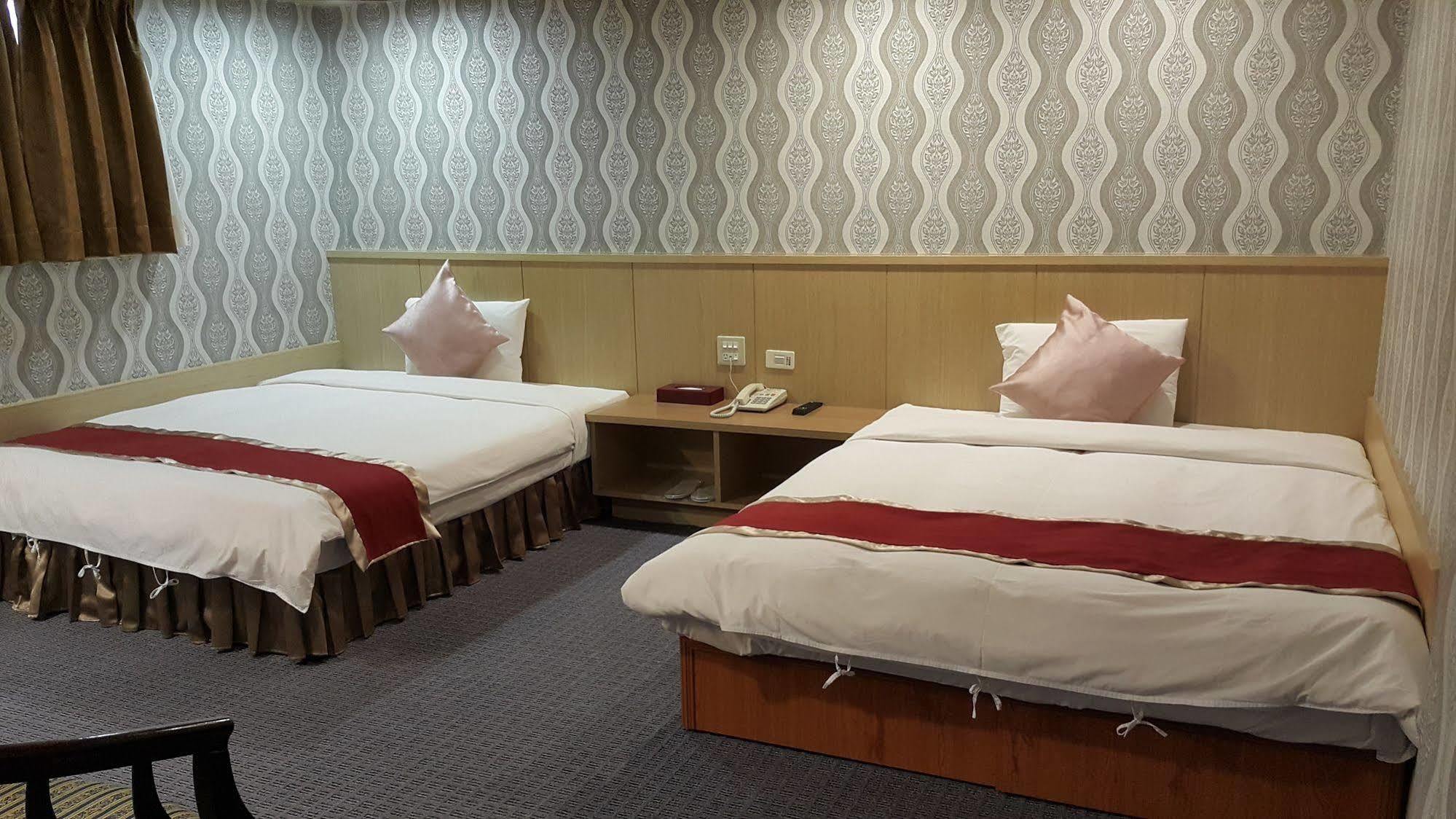 Mei Hua Hotel Kaohsiung Dış mekan fotoğraf